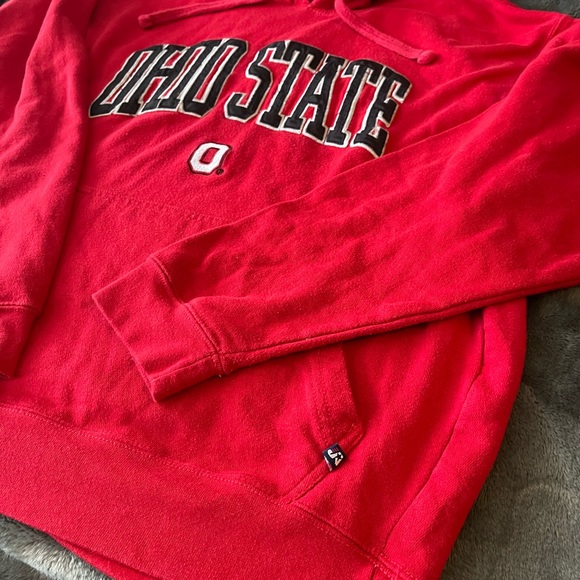 #243 OHIO STATE BUCKEYES COLLEGE HOODIE - Picture 8 of 11